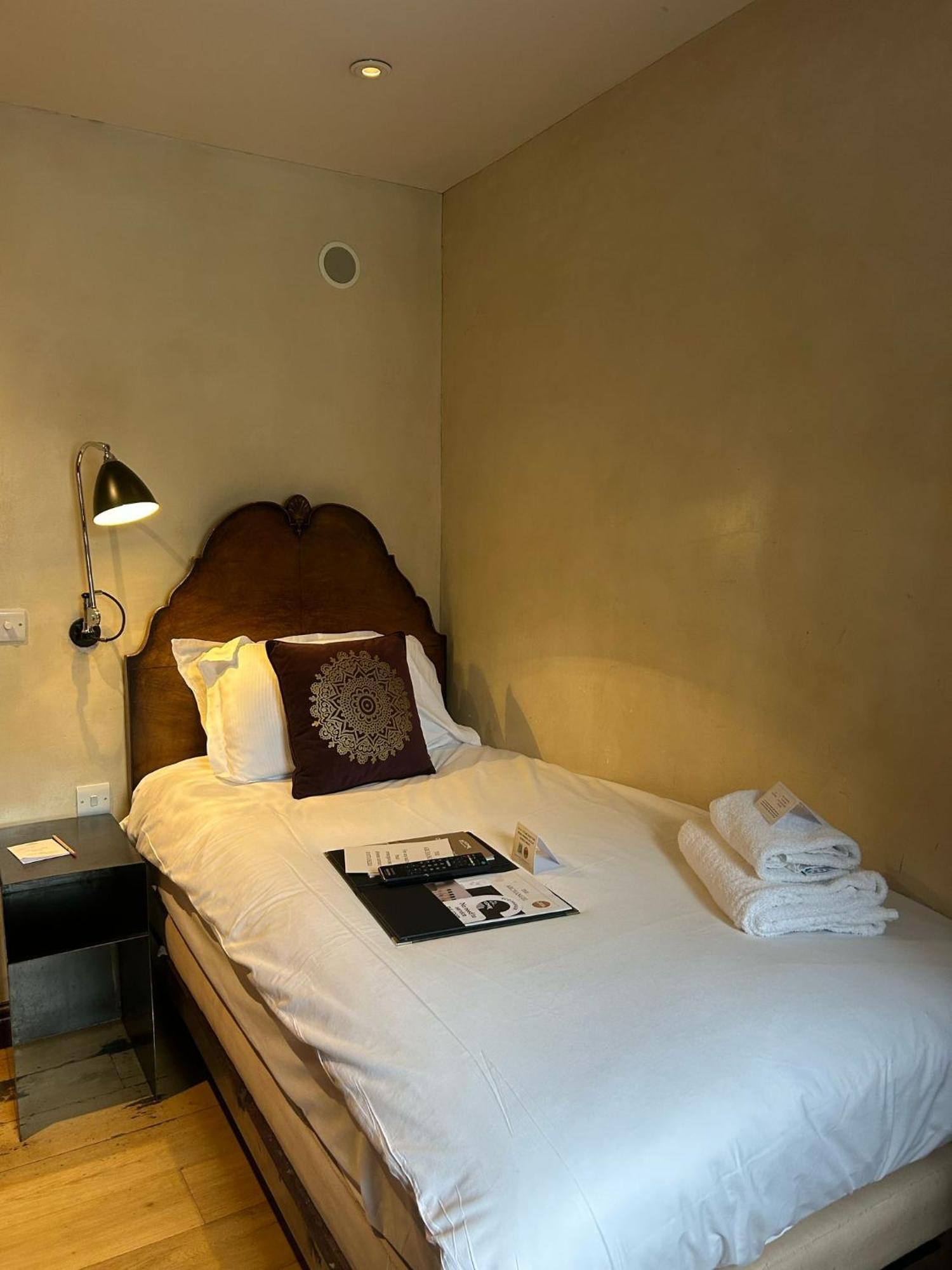 The Archangel,Restaurant & Bar With Rooms Frome Exterior foto